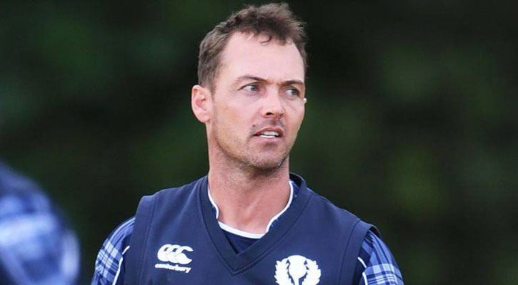 ব্রেন টিউমারে প্রাণ গেল স্কটিস ক্রিকেটারের