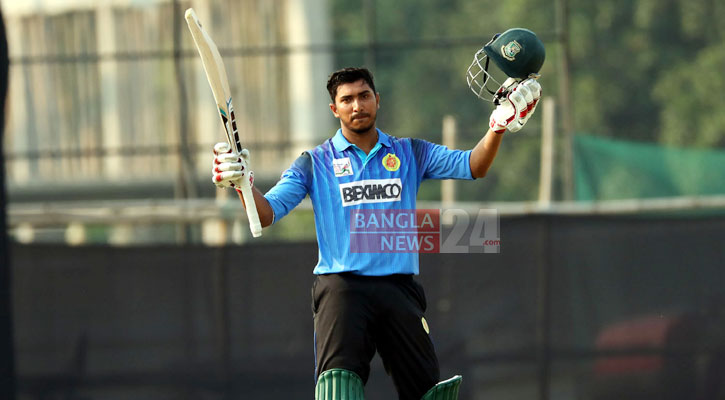 রেকর্ড চুরমার করে সৌম্যর ডাবল সেঞ্চুরি