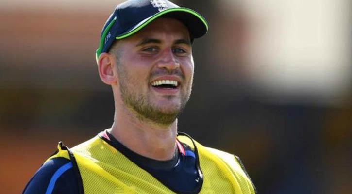 অবশেষে ফিরলেন হেলস