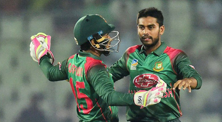 অবশেষে ব্রেক থ্রু এনে দিলেন মিরাজ-সাকিব