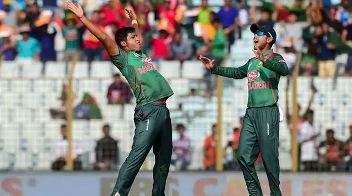 সাইফের জোড়া শিকারের পর মাশরাফির আঘাত, বিপদে জিম্বাবুয়ে 