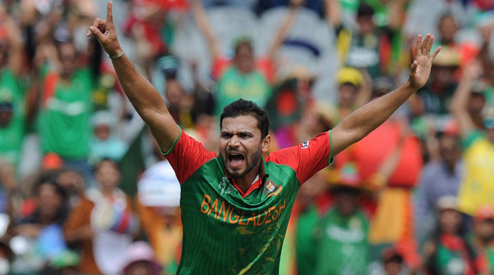 অধিনায়ক হিসেবে ১০০, বোলার হিসেবে ৭০০ উইকেটের চূড়ায় মাশরাফি