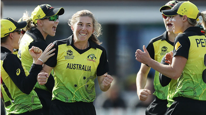 দক্ষিণ আফ্রিকাকে হারিয়ে বিশ্বকাপের ফাইনালে অস্ট্রেলিয়া