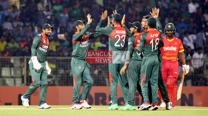 ২ উইকেট হারিয়ে চাপে জিম্বাবুয়ে, জিততে হলে করতে হবে ৩৪২ রান 