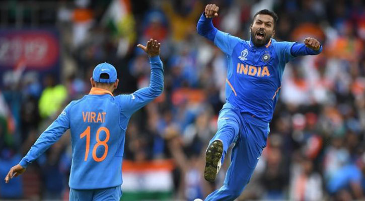 দীর্ঘদিন পর ভারতীয় স্কোয়াডে পান্ডিয়া-ভুবনেশ্বর