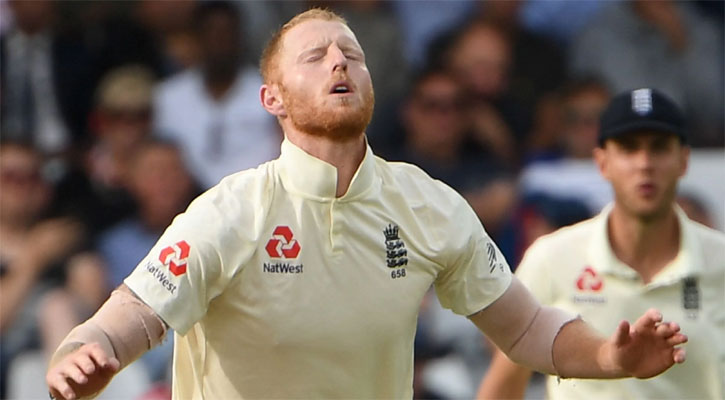 পেটের পীড়ায় ছিটকে গেলেন বেন স্টোকস 