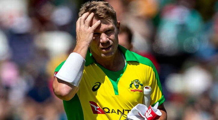 ইংল্যান্ডের ১০০ বলের ক্রিকেট থেকে সরে গেলেন ওয়ার্নার