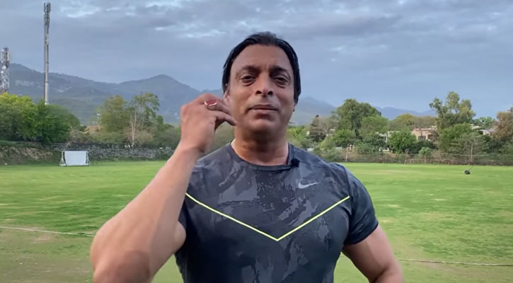 করোনা প্রতিরোধে 'জাঙ্ক ফুড' পরিহার করার উপদেশ শোয়েবের