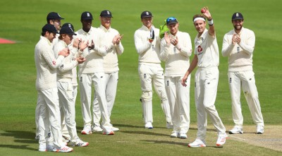 নিউজিল্যান্ডকে সরিয়ে তিনে ইংল্যান্ড, বড় লাফ ব্রডের