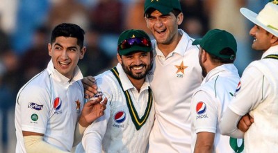 ইংল্যান্ড সফর: প্রথম টেস্টের দল ঘোষণা করল পাকিস্তান