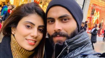 মাস্ক না পরে জাদেজার স্ত্রী পুলিশের সঙ্গে তর্কে জড়ালেন