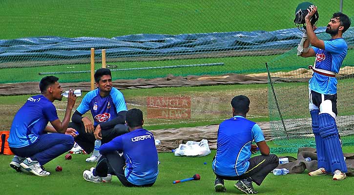 ক্রিকেটারদের অনুশীলন বন্ধের মেয়াদ বাড়তে পারে ২ দিন