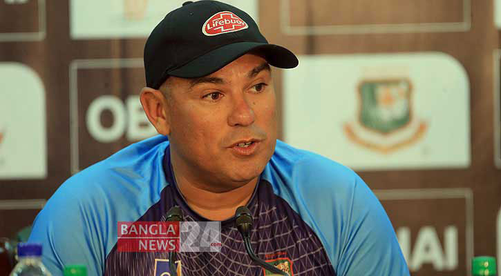 দল নির্বাচনে ডমিঙ্গোর মতামতের অপেক্ষায় বিসিবি