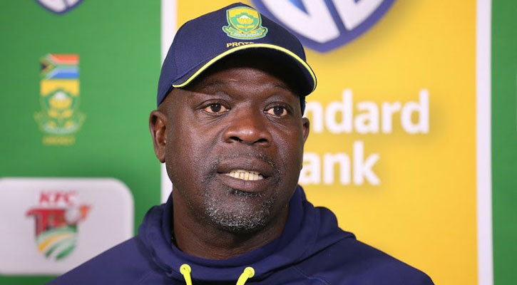 ঢাকায় ফিরলেন টাইগারদের বোলিং কোচ গিবসন