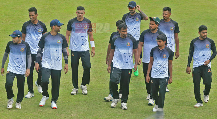 আইসোলেশনে ১১ ক্রিকেটার, যোগ দেননি অনুশীলনে