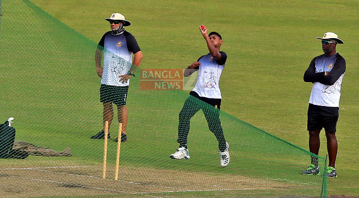 আমিতো চাই সব ফরম্যাটে খেলতে: মোস্তাফিজ