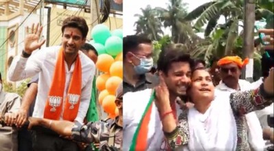 যশকে সামনে পেয়ে আবেগে জড়িয়ে ধরলেন নারী ভক্ত, ভাইরাল ভিডিও