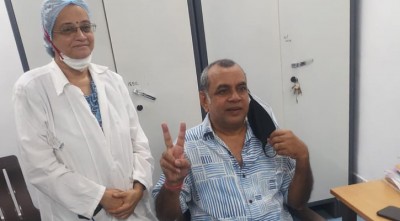 টিকার প্রথম ডোজের পর করোনাক্রান্ত পরেশ রাওয়াল