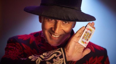 জাদুকর বেশে আসছেন অক্ষয় কুমার