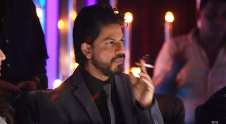 কিছুতেই ধূমপান ছাড়তে পারেননি শাহরুখ!