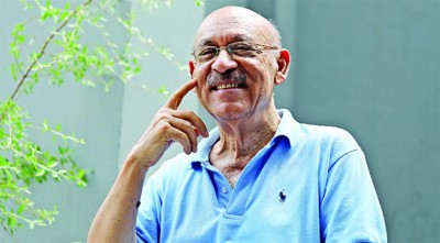 বাসায় ফিরেছেন আবুল হায়াত