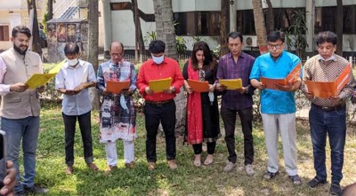 এফডিসির বাগানে শপথ নিলেন নির্বাচিত চিত্রপরিচালকরা