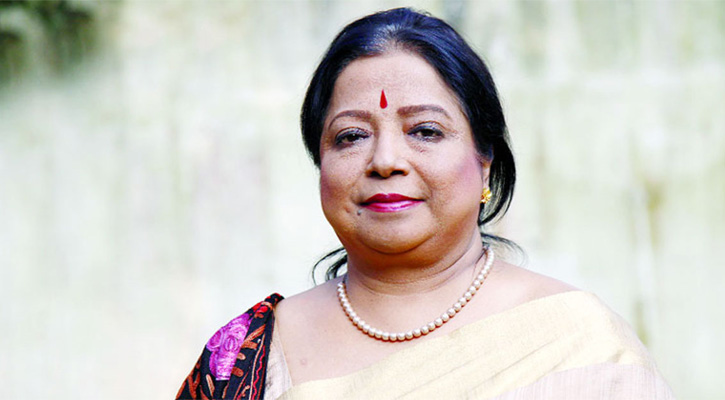 চাচার কাছেই সংগীত চর্চার শুরু মিতা হকের