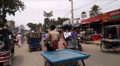 বিধি-নিষেধের দ্বিতীয় দিনে পঞ্চগড়ে বেড়েছে জনসমাগম