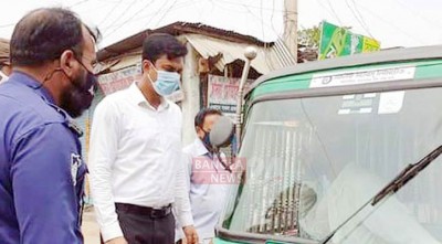 বিধি-নিষেধ না মানায় পাকুন্দিয়ায় ১৪ জনকে জরিমানা