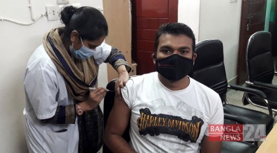 একদিনে দ্বিতীয় ডোজের টিকা নিয়েছেন দুই লাখের বেশি 