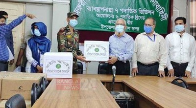 ডায়রিয়া: বরিশালে সেনাবাহিনীর আইভি স্যালাইন বিতরণ