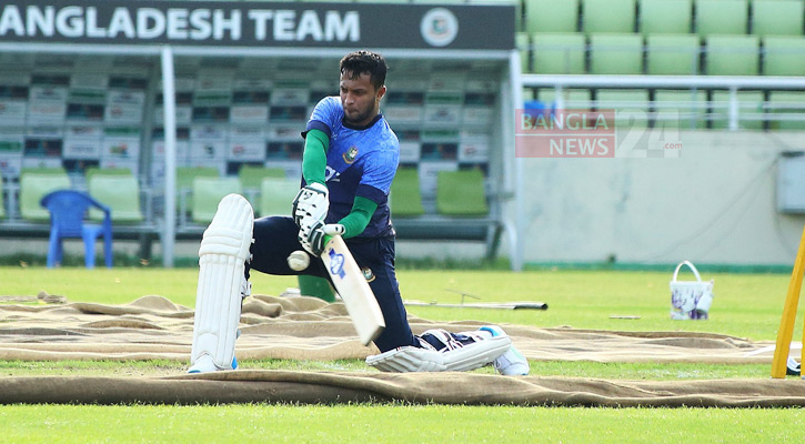 অনুশীলনে ফিরেছেন সাকিব