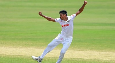 তাইজুলের জোড়া আঘাত