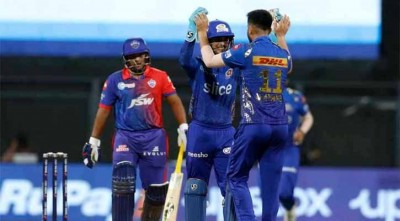 দিল্লিকে হারিয়ে কোহলিদের প্লে অফে তুলে দিল মুম্বাই