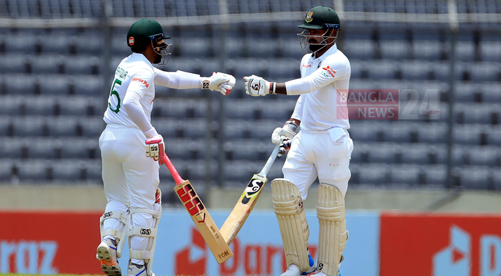 লিটন-মুশফিকের ফিফটিতে এগোচ্ছে বাংলাদেশ