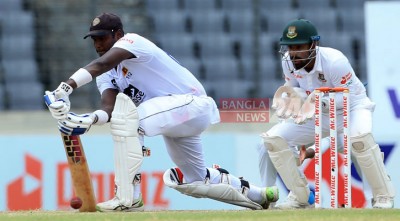 ঢাকা টেস্টেও সেঞ্চুরি পেলেন ম্যাথুস