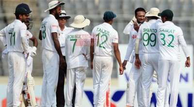 সাকিবের পাঁচ উইকেট, ৫০৬ রানে অলআউট শ্রীলঙ্কা