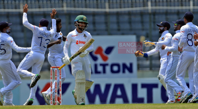ব্যাটিং ব্যর্থতায় ধূসর হয়ে গেল সাকিবের রাঙানো মঞ্চ
