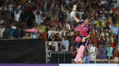 রেকর্ড সেঞ্চুরিতে রাজস্থানকে ফাইনালে তুললেন বাটলার