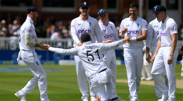 শুরুতেই বিপাকে নিউজিল্যান্ড