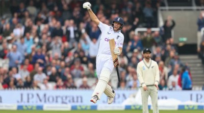 সবচেয়ে কম সময়ে ১০ হাজারি ক্লাবে রুট