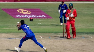 আফগানিস্তানের বিপক্ষে লড়াই করে হারলো জিম্বাবুয়ে