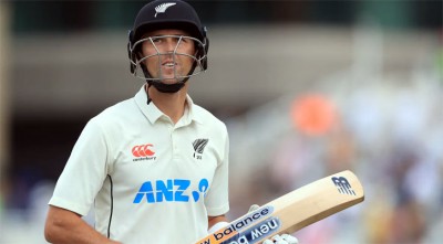 মুরালিধরনকে ছাপিয়ে ১১ নম্বরের নতুন ‘রাজা’ বোল্ট