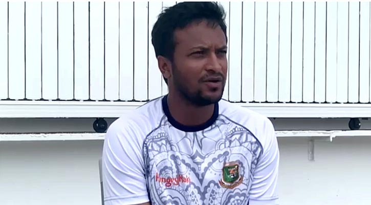 ‘মোস্তাফিজ টেস্ট না খেলতে চাইলে সম্মান করা উচিত’