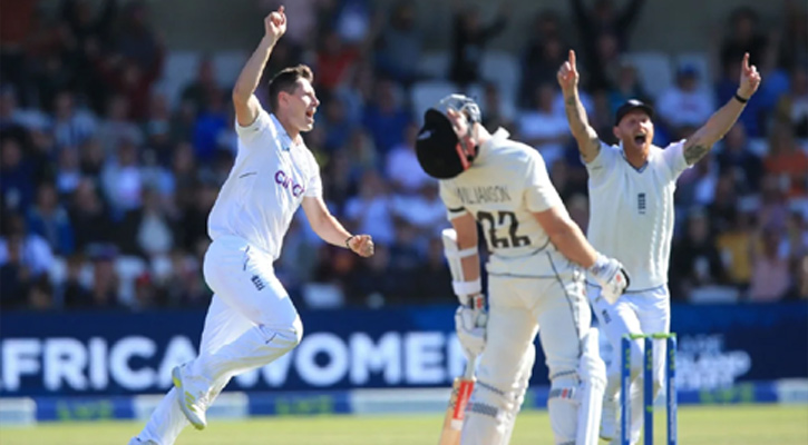 নিউজিল্যান্ডকে চাপে রেখে দিন পার ইংল্যান্ডের