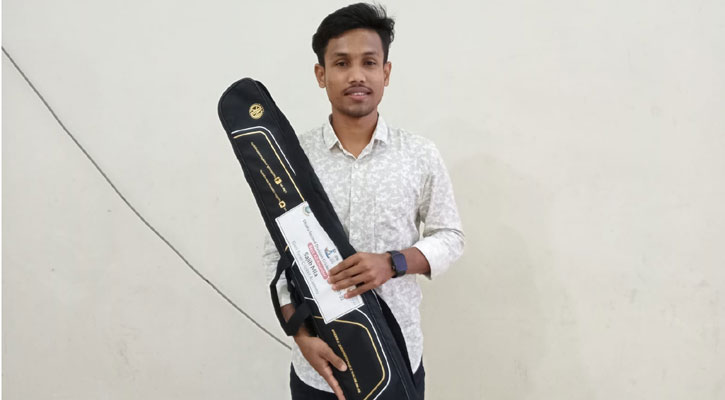 ক্রিকেট ডুবিয়েছিল হতাশায়, তবুও ক্রিকেটেই স্বপ্ন দেখেন সজিব