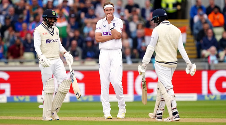 যুবরাজের পর ব্রডকে পিটিয়ে বুমরাহর বিশ্বরেকর্ড