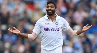 বুমরাহর দারুণ অলরাউন্ড পারফরম্যান্স, চাপে ইংল্যান্ড