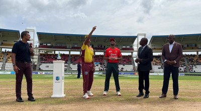 টস জিতে ব্যাটিংয়ে বাংলাদেশ