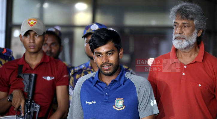 ওয়েস্ট ইন্ডিজ থেকে দেশে ফিরেছেন তাসকিন-মিরাজরা